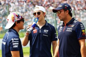 Fittipaldi elogia a Checo Pérez: “Está por encima de Tsunoda y Lawson” Para Emerson Fittipaldi, Checo Pérez es mejor que Lawson y Tsunoda