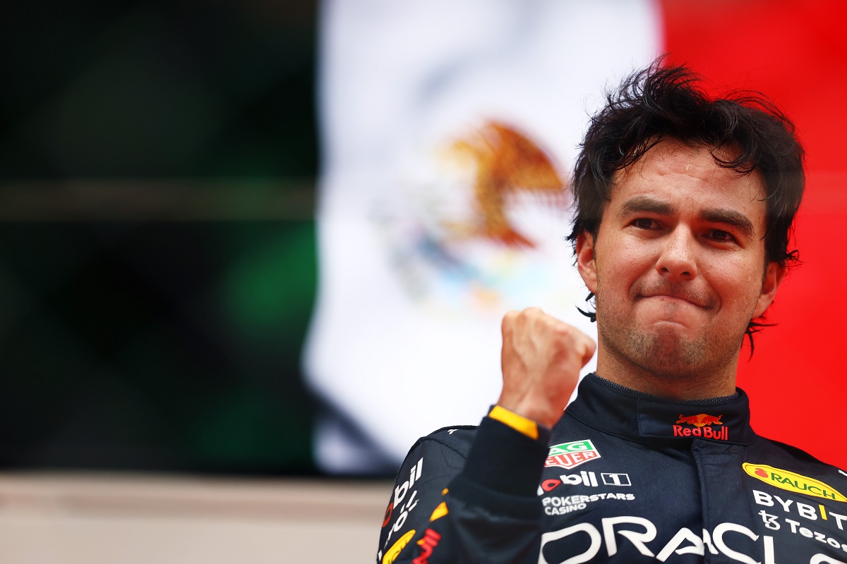 Checo Pérez regresaría a la F1 como piloto principal de Cadillac en 2026