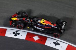 Red Bull mueve fichas para 2026: Hadjar al lado de Verstappen, Lindblad en F1 y Tsunoda piloto de pruebas Red Bull mueve fichas para 2026: Hadjar se acerca al asiento y Honda negocia un salvavidas TPC para Tsunoda
